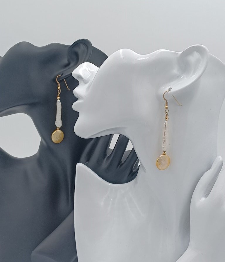 Lauren Biwa & Coin Pearl Earrings - Image 4
