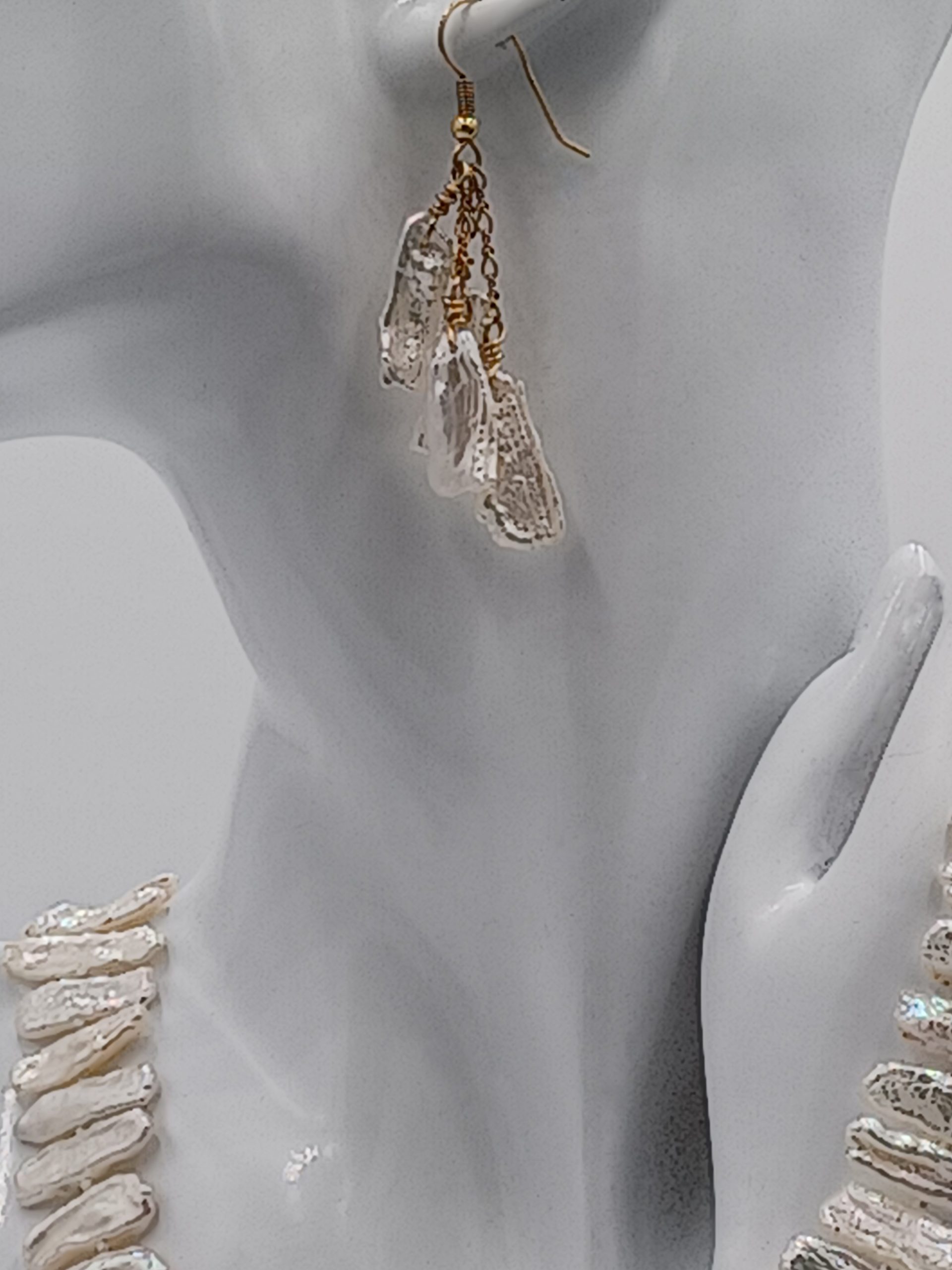 Kelsey Biwa Pearl Earrings with Chain - Image 3