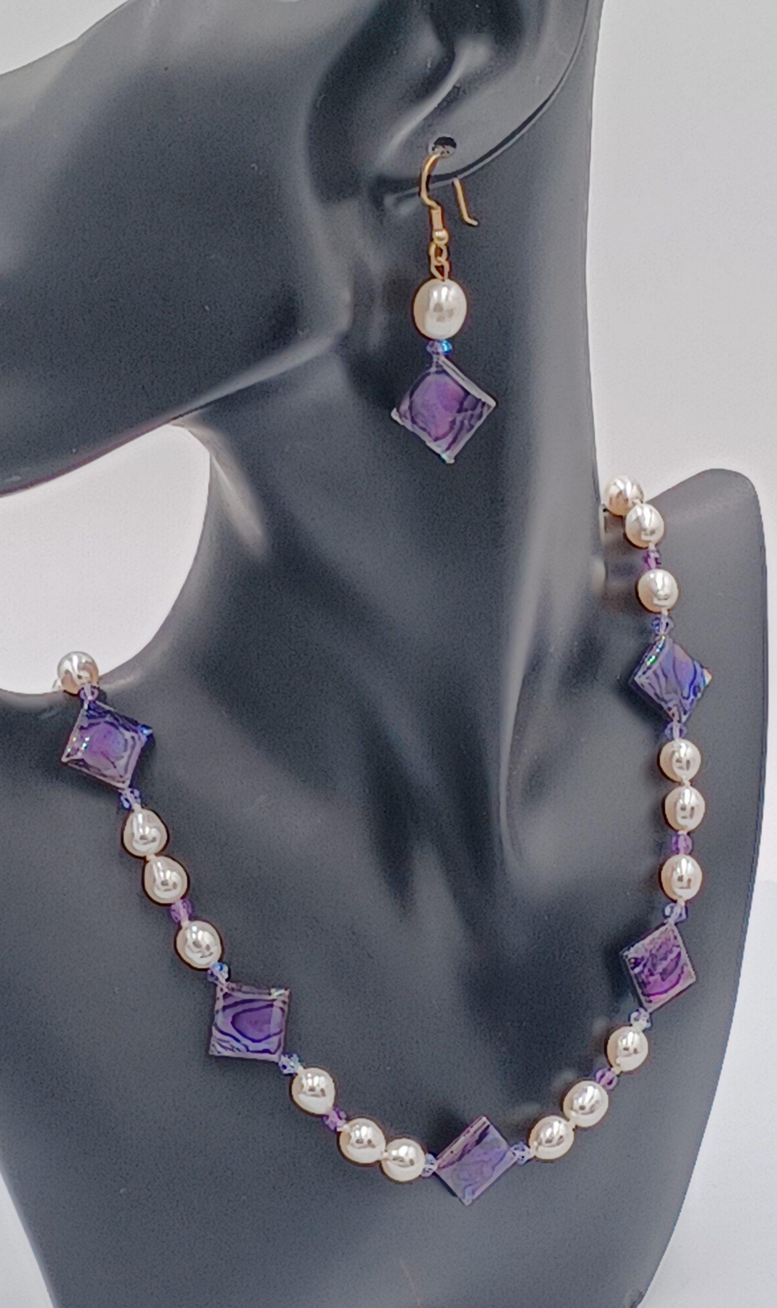 Bryce Baroque Pearl Earrings - Image 2