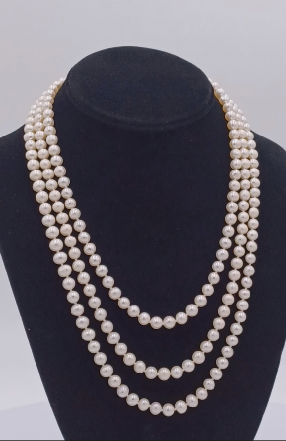 Regina Triple Strand White Pearl Necklace - Image 7
