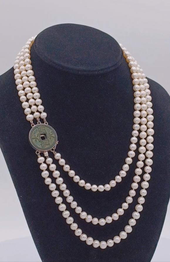 Regina Triple Strand White Pearl Necklace - Image 6